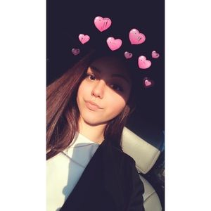 Meet your Posher, Aalyssa